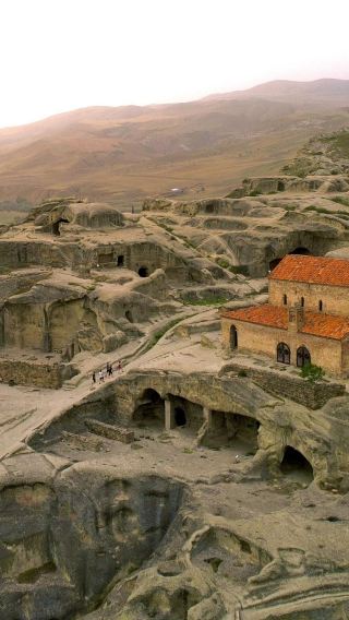 1-day round-trip tour from Tbilisi to ancient Mtskheta with in-depth local culture experience in Georgia