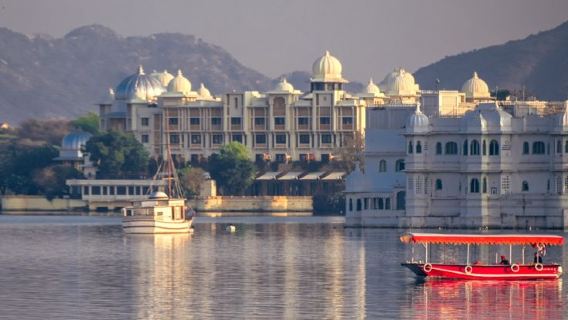 Udaipur Halbtagestour: Stadtpalast, Pichhola-See & Jagdish-Tempel, Udaipur