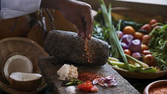 Ahungalla: Sri Lankan Cooking Class with Female Local Host
