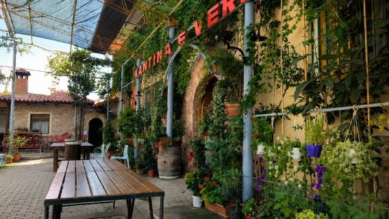 Saranda: Blue Eye, Lëkurësi Castle & Local Winery Tour