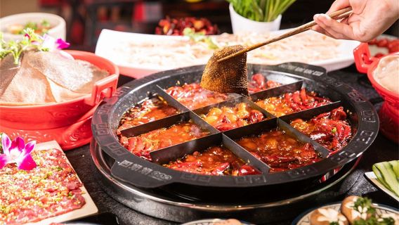 Excursion privée à la journée et visite nocturne de Chongqing avec dîner Hot-pot, Grotte de Hongya