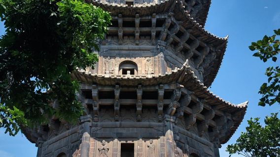 Quanzhou Kaiyuan Temple + West Street + Bell Tower + Quanzhou Ancient City + Guanyu Temple + Xiapu Village one-day tour