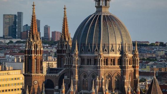 ทัวร์วันเดียว/ทัวร์หลายวัน พระราชวังเวียนนาฮอฟ + ศาลาว่าการ + รัฐสภา + มหาวิหารสตีเฟน - บริการภาษาจีนและภาษาอังกฤษ