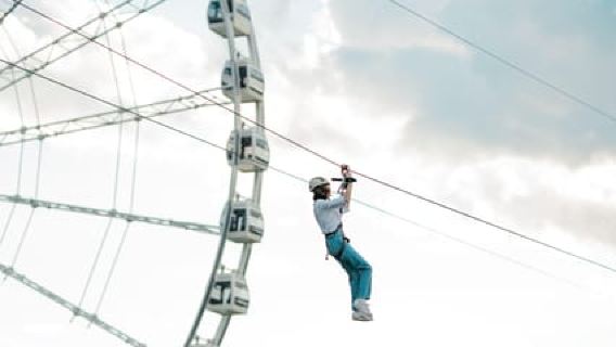 Montreal Old Port: Urban Zipline Ticket