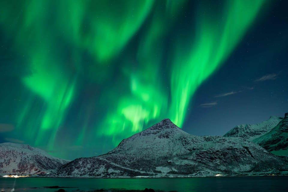 Tromsø: excursión para ver la aurora con fotos, hoguera y comida ártica