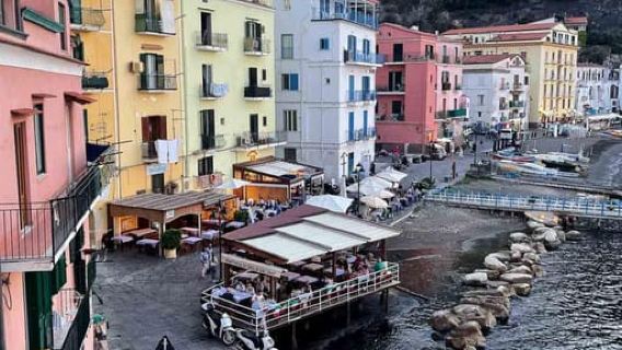 VOM ZENTRUM UND HAFEN NEAPEL: GANZTAGESTOUR NACH POMPEJI UND SORRENT