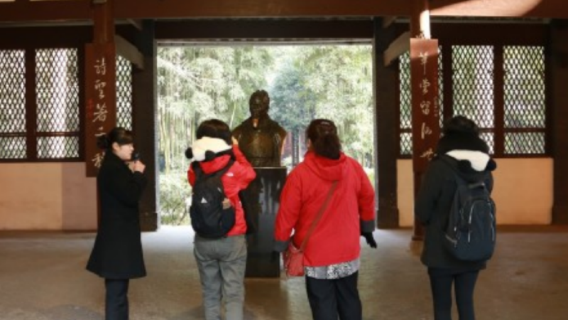 Tur Setengah Hari di Museum Rumah Puisi Du Fu Chengdu [Pemandu Wisata Bahasa Inggris + Termasuk Tiket Masuk + Grup Independen]