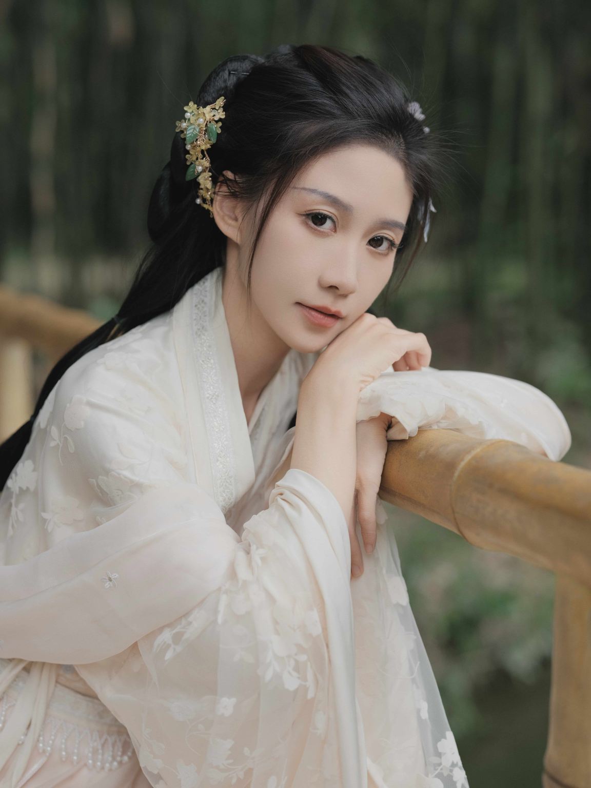 Boli travel photo shoot[Ancient town cultural portrait photography with drone shots | Professional photographer guide + multilingual communication service]