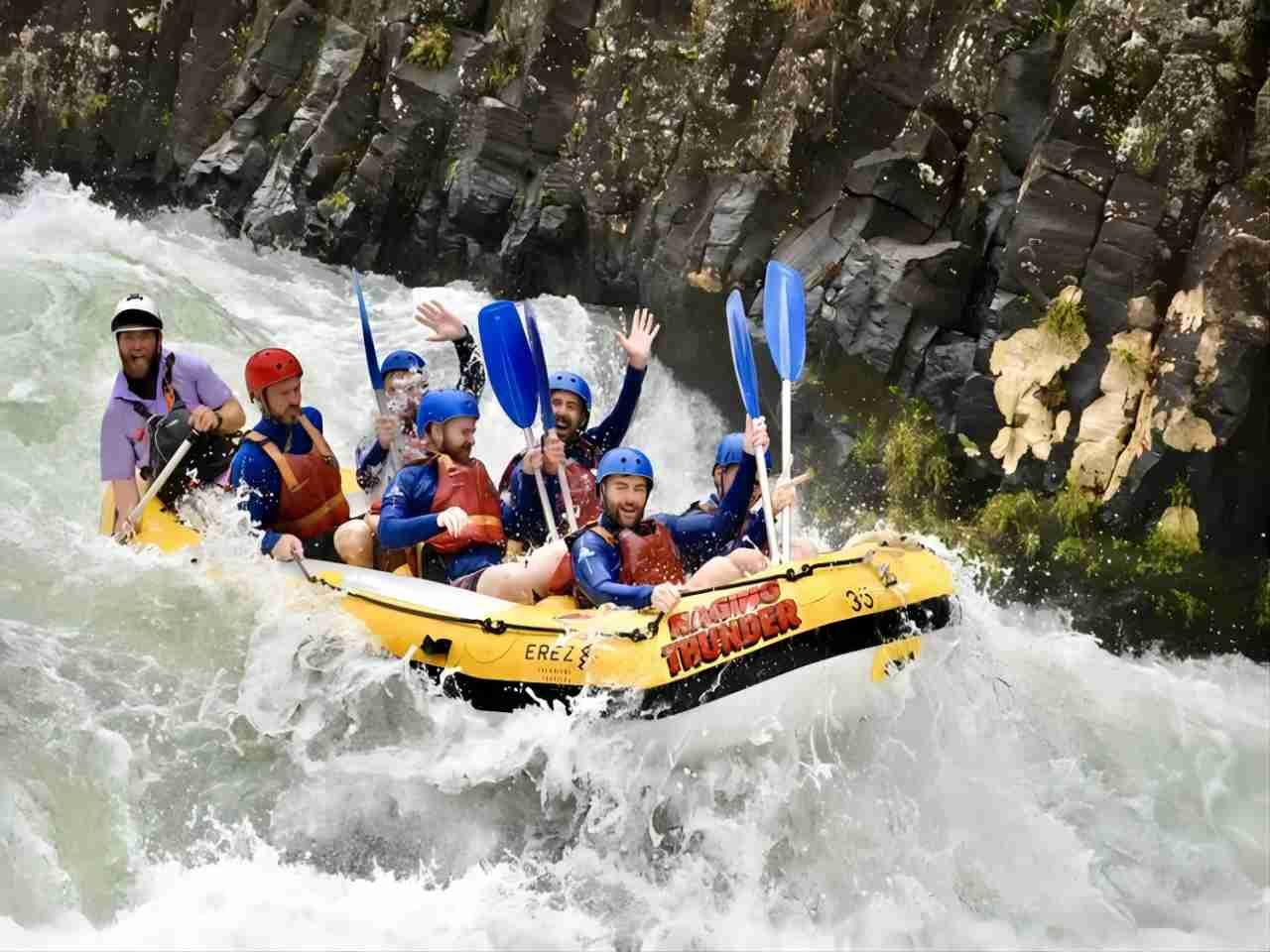 ケアンズ タリ川ラフティング送迎/レンタカー【インストラクター指導/バロン川/インフレータブルラフト】