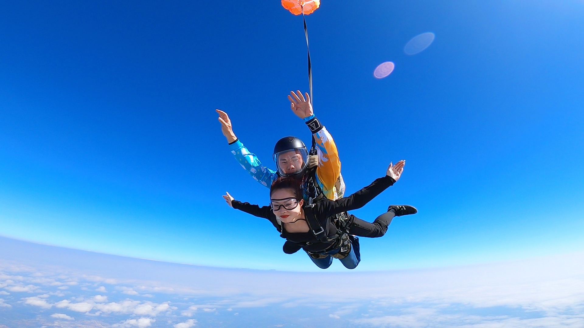廣東羅定鷹飛跳傘一日遊【4000米海景跳傘+空中酷炫拍攝】