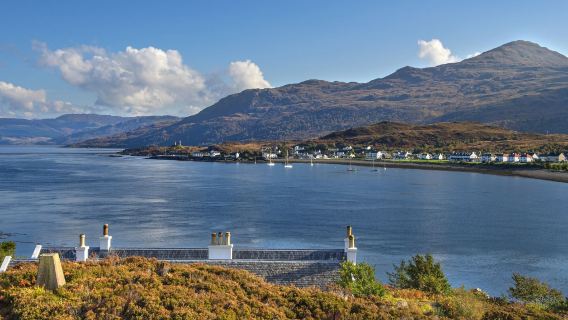 從愛丁堡出發的尼斯湖+格倫科峽谷+蘇格蘭高地一日遊