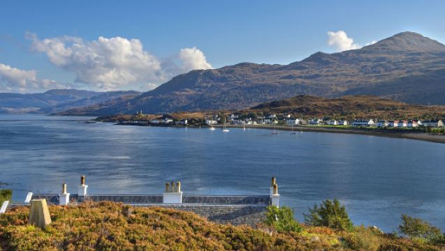 lawatan sehari selama 12 jam dengan sewaan peribadi ke Loch Ness + Glencoe + Highlands Scotland dari Edinburgh