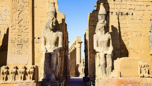 Tagesausflug nach Luxor mit Besuch der Tempel von Dendara und Abydos