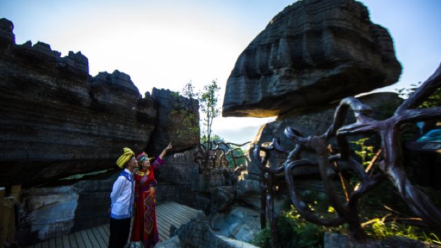 恩施梭布埡石林一日遊【市區接駁/純玩團/可選小團】