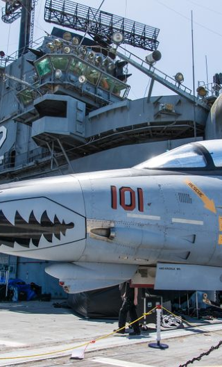 San Francisco Golden Gate Park + Lombard Street + USS Hornet - Sea, Air and Space Museum 1-day tour
