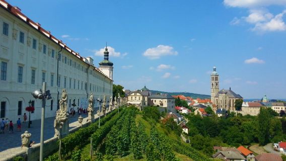 Prague, Republik Czech Pergi-Balik + Kutná Hora + Gereja St. Barbara [Sewaan Peribadi Bahasa Cina Dengan Pengambilan Di Tempat]