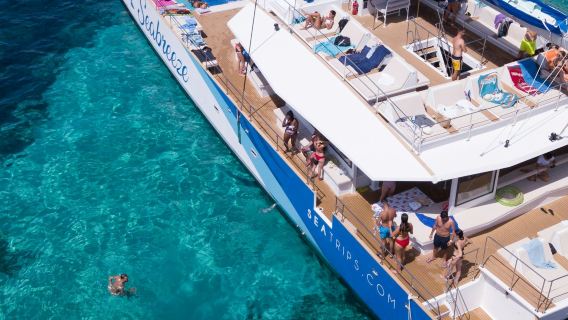 科米諾島：藍礁湖一日遊和雙體船航行