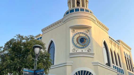 Tour di un giorno con auto a noleggio alla penisola del lago Yangcheng di Suzhou, al tempio di Chongyuan e alla strada di Pingjiang (servizio in cinese e inglese)