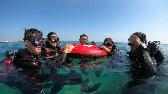 澎湖列島體驗潛水水肺潛水 2 小時【2025 澎湖花火節｜樂福珊瑚海洋花園・海底郵筒潛水】