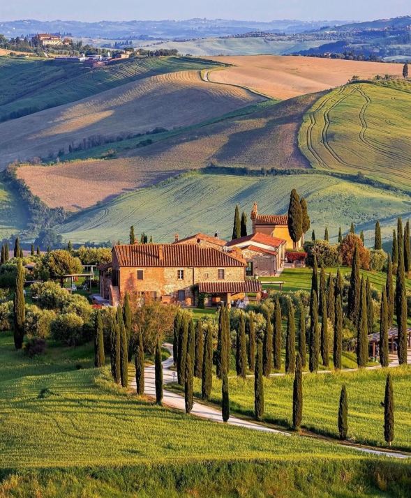 托斯卡納風光一日遊【奧爾恰穀+錫耶納+皮恩扎】中文司機