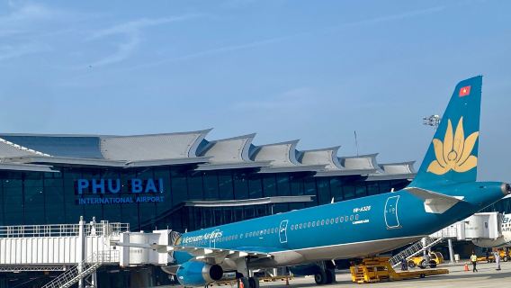 KERETA PERIBADI LAPANGAN TERBANG ANTARABANGSA PHU BAI - PUSAT HUE/VEDANA ATAU SEBALIKNYA