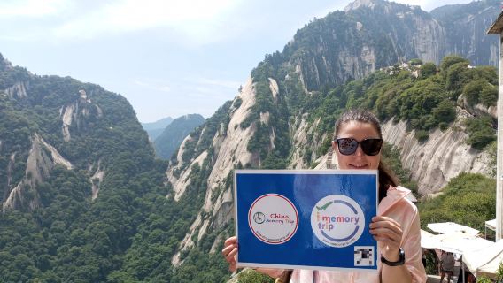 Xi'an Charter Day Tour to Huashan Mountain (Include First-Door Entrance Fee)