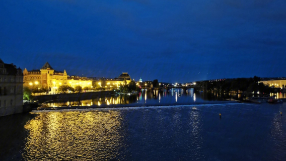 捷克布拉格+梅爾尼克+Nelahozeves城堡【中文專車】