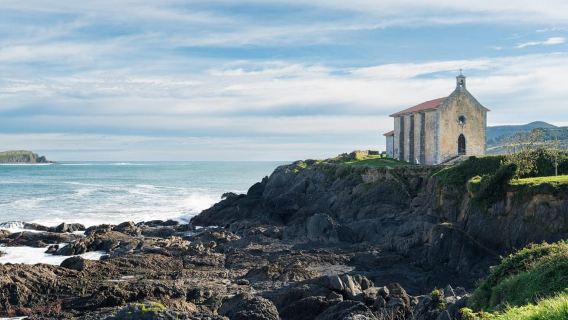 From Bilbao: Gaztelugatxe, Gernika, and Mundaka Guided Tour