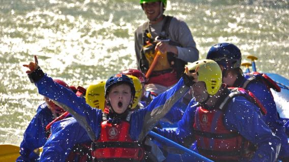 Setesdal, Evje: Arung Jeram Keluarga di Sungai Otra yang Indah