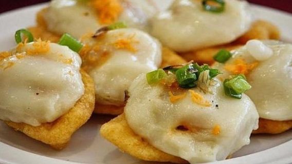 Hue: Nächtliche Streetfood-Tour mit einem ortskundigen Guide