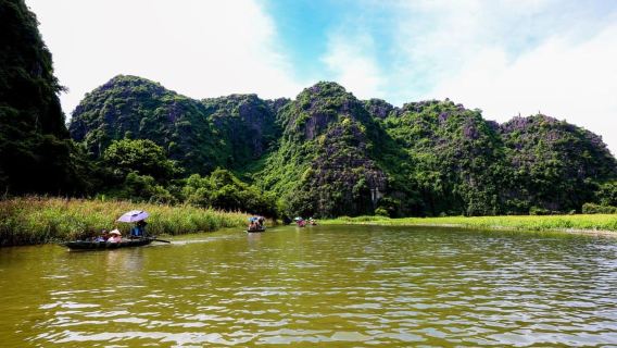 From Hanoi: Hoa Lu, Tam Coc & Mua Cave Day Tour Small group
