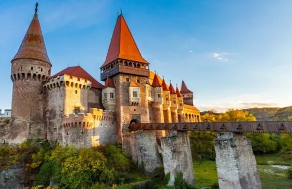 羅馬尼亞吸血鬼城堡+佩雷斯城堡+布拉索夫一日遊