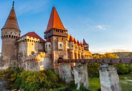 Romania Vampire Castle + Peleș Castle + Brasov 1-day tour