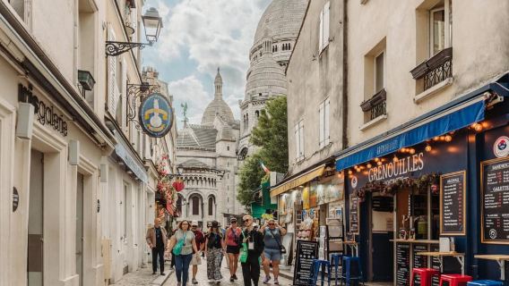Paris: Full Day Tour with Louvre, Eiffel Tower & Notre Dame