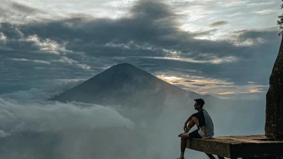 Bali Sky Mirror - Lahangan Sweet, Porta del Cielo, Palazzo dell'Acqua