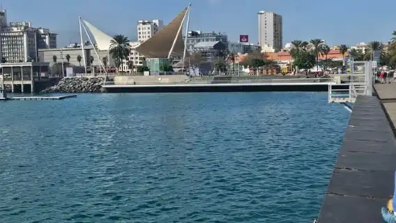 Las Palmas BEACH SUNSET: City Walking Tour