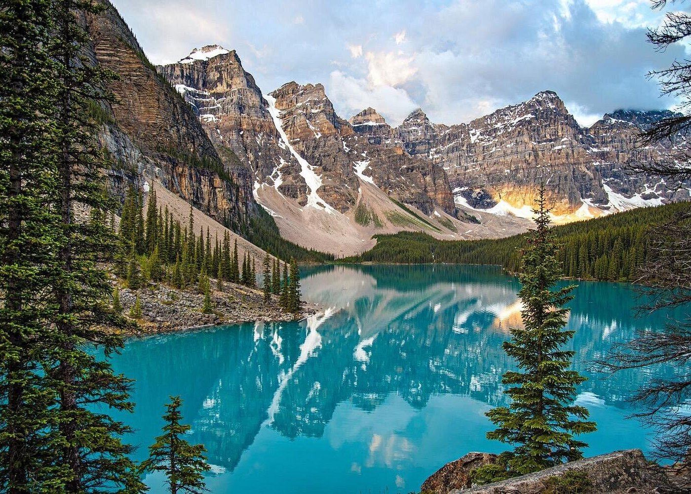Tour in inglese dei laghi Louise e Moraine e delle cascate Bow River a Banff, Canada