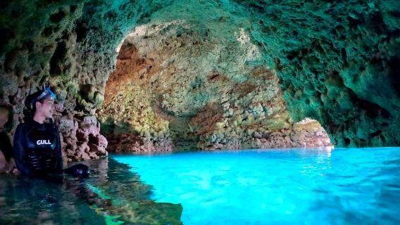 2-Hour Okinawa Blue Cave Experience: Snorkeling & Diving [Blue Cave Snorkeling/Diving with Chinese/English/Japanese Staff]