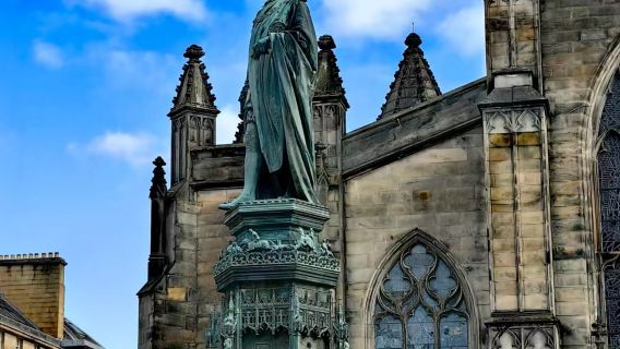 英國愛丁堡司各特紀念碑+英里大道+聖吉爾教堂+卡爾頓山一日遊