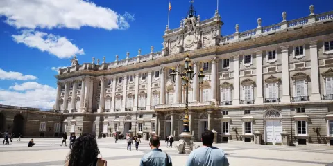 西班牙馬德里王宮+老城區漫步半日遊|包括預約門票+專業導遊講解