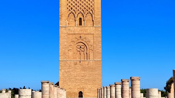 Charterfahrt durch Rabat, die Hauptstadt Marokkos – Königspalast von Marokko, Mausoleum von Mohammed V. und Kasbah der Oudayas
