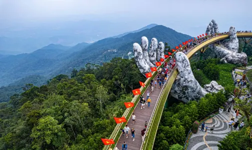 峴港 (Da Nang) - 會安 (Hoi An) - 巴拿山 (Ba Na Hills) 接送服務(峴港市中心免費上車/下車)