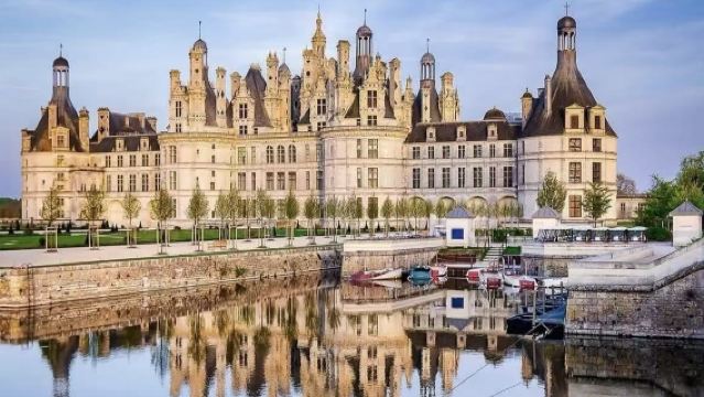 法國巴黎： 香波堡+舍農索城堡【中文包車+上門接駁+行程可調】