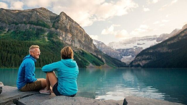 Day Trip: Lake Louise, Moraine Lake, Emerald Lake, Banff