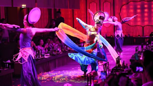 Qingdao Korean Private Day Tour: Beer Museum + St. Michael's Cathedral + Zhanqiao Park + Lanqi Banquet