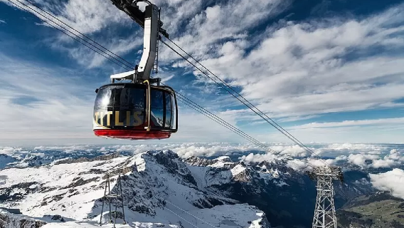 Dagstur i Schweiz: Titlis + byrundtur i Luzern [Zürich + booking for én person + kabelbanebillet inkluderet]