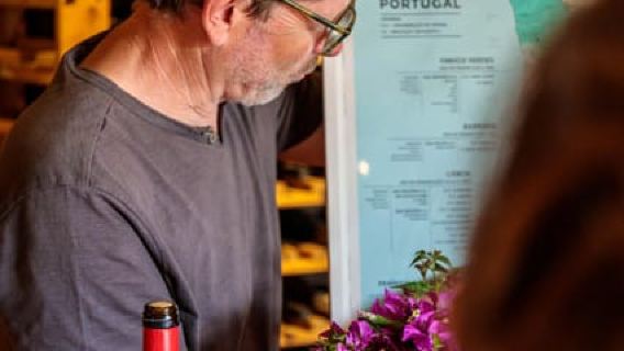 Lisbon vineyard: Portuguese Wine Journey, 6 Wines and Bites