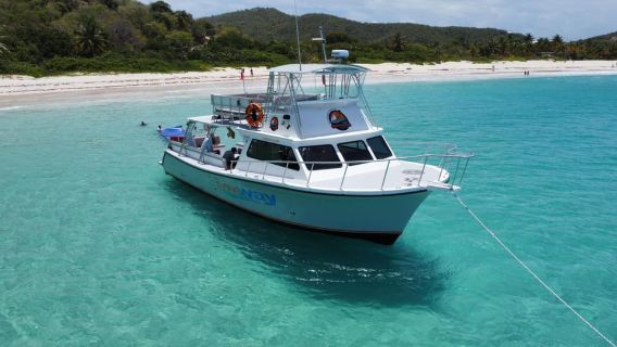 From Fajardo: Culebra Power Boat Snorkeling & Beach Tour
