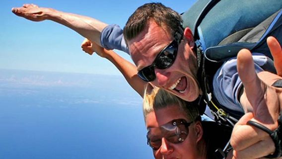 Australien Reise Whitsunday Islands Airlie Fallschirmspringen Fallschirmspringen Steuer inklusive Versicherung und Abholung