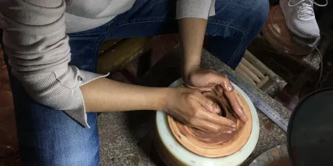 潮州古城非遺朱泥手拉壺製作體驗(感受潮州手拉壺匠心技藝)